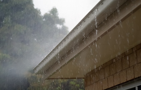 roofing on rainy day